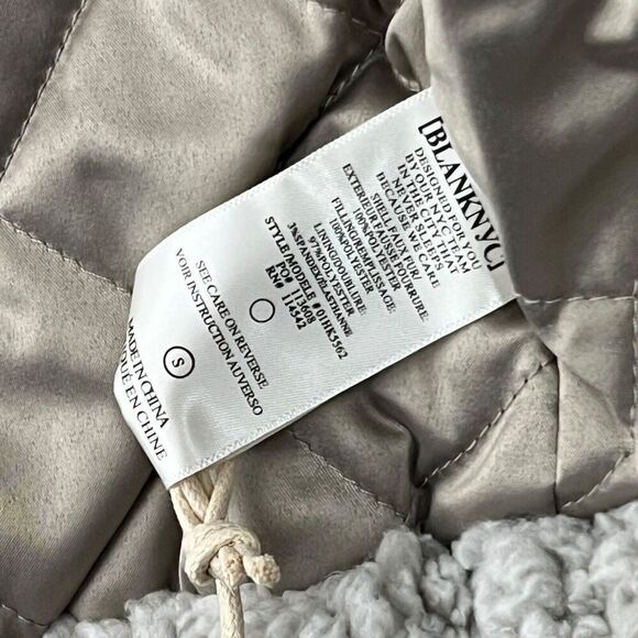 BLANKNYC Jacket Womens S‎ Grey Faux Fur Stand Collar Bomber Teddy - Picture 10 of 16